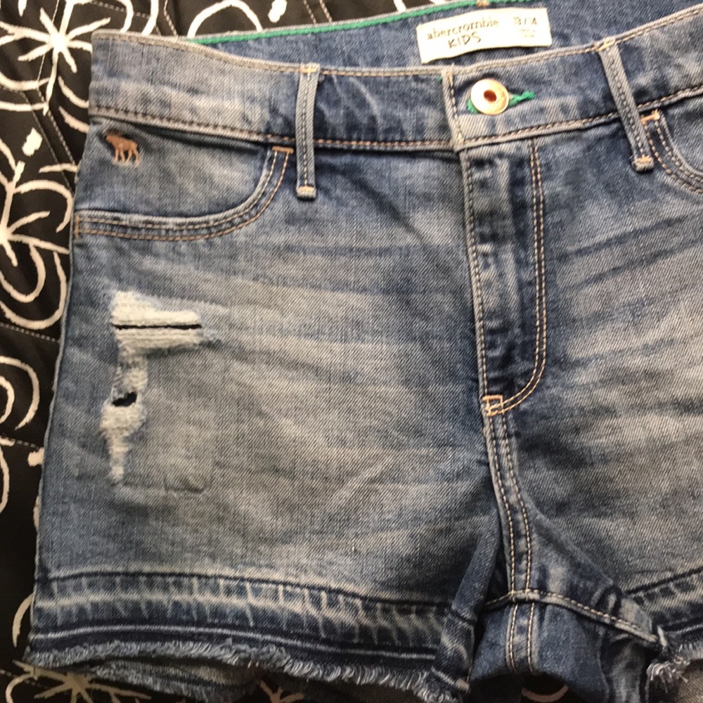 Abercrombie Kids Jean cutoff Shorts Size 13/14 - Picture 2 of 11